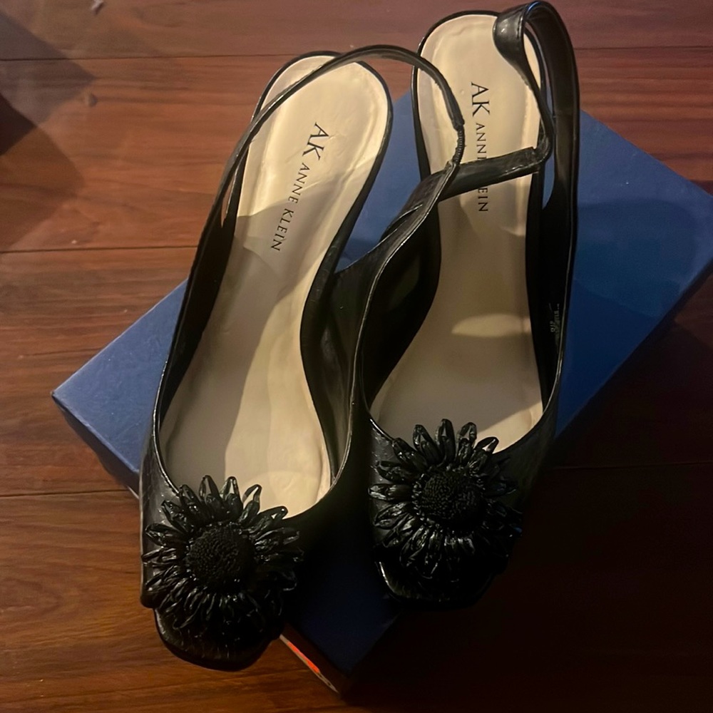 Black open toe Anne Klein heels